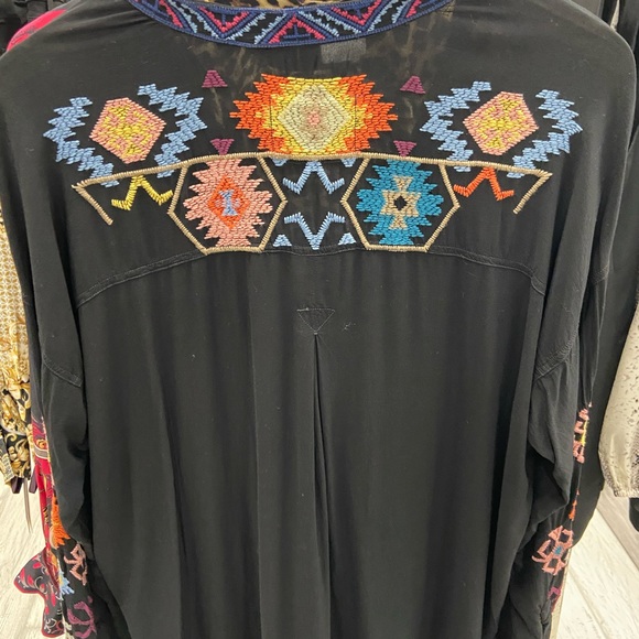 ☀️JOHNNY WAS Meshika Blouse☀️ - Picture 2 of 4